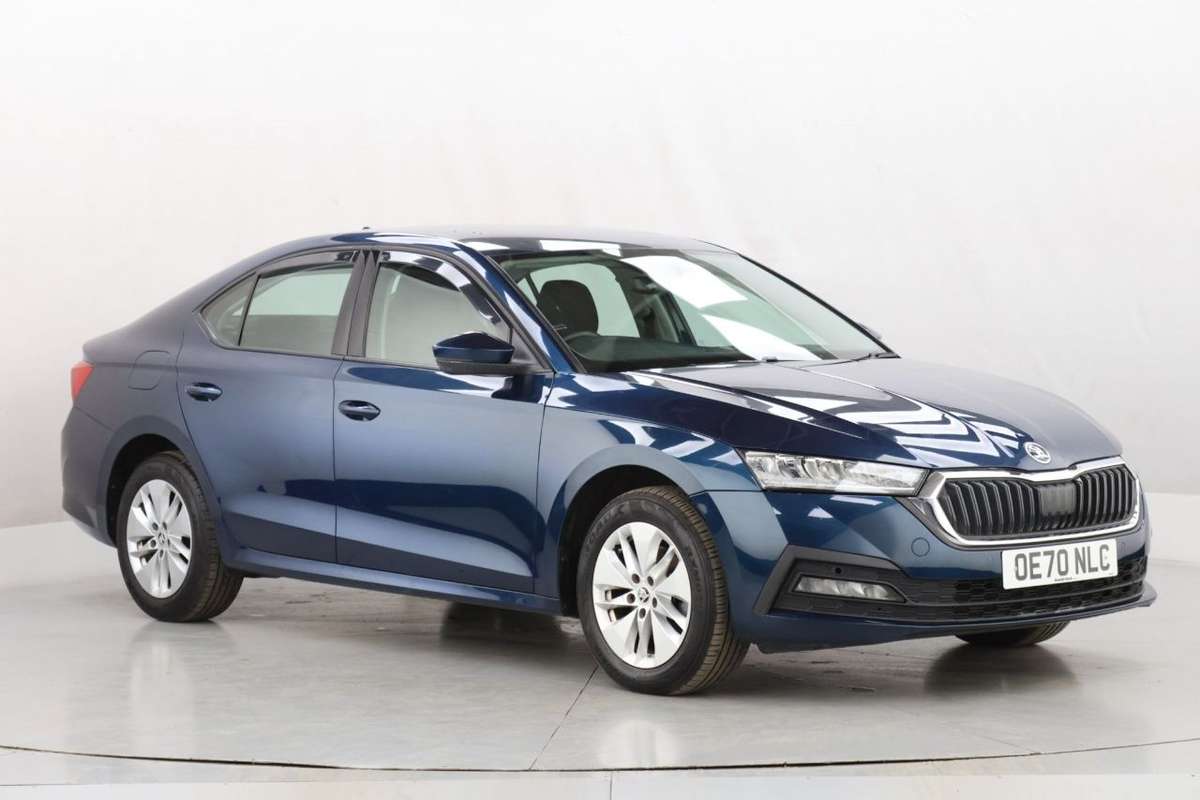 Check out this Skoda Octavia 2021 Petrol Manual