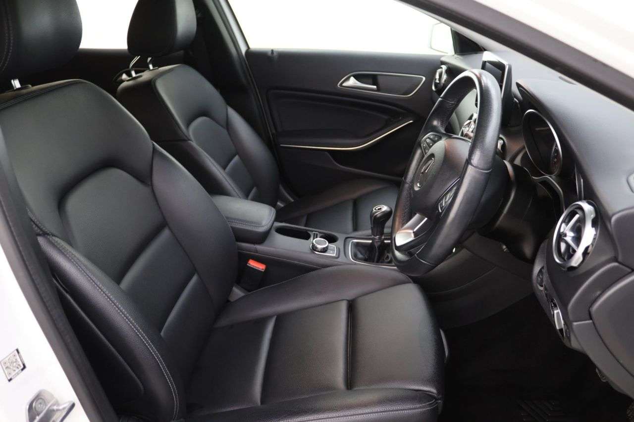 2018 MERCEDES-BENZ GLA CLASS 2018 MERCEDES-BENZ GLA CLASS