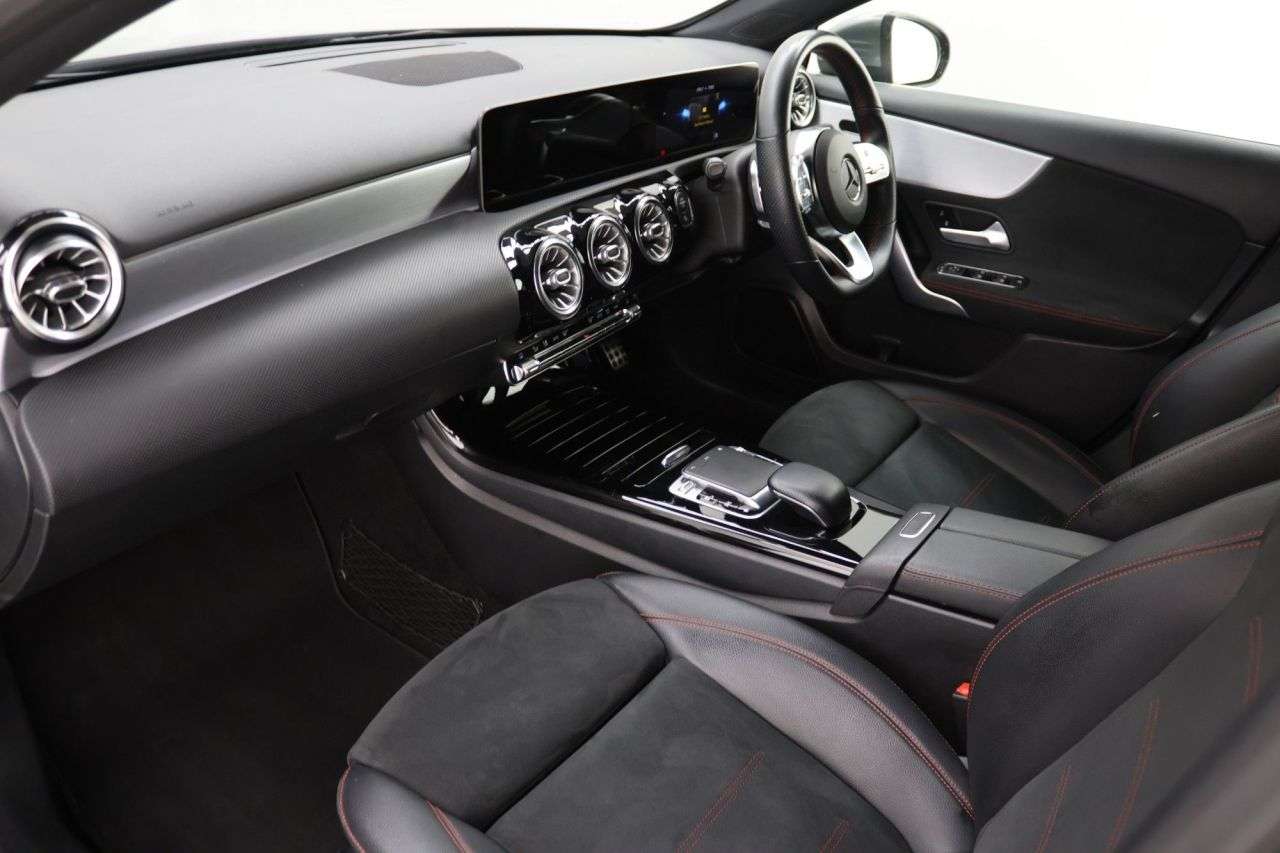 2019 MERCEDES-BENZ A CLASS 2019 MERCEDES-BENZ A CLASS