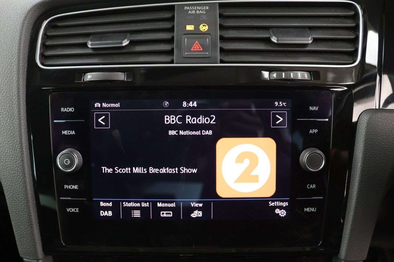 2017 VOLKSWAGEN GOLF 2017 VOLKSWAGEN GOLF