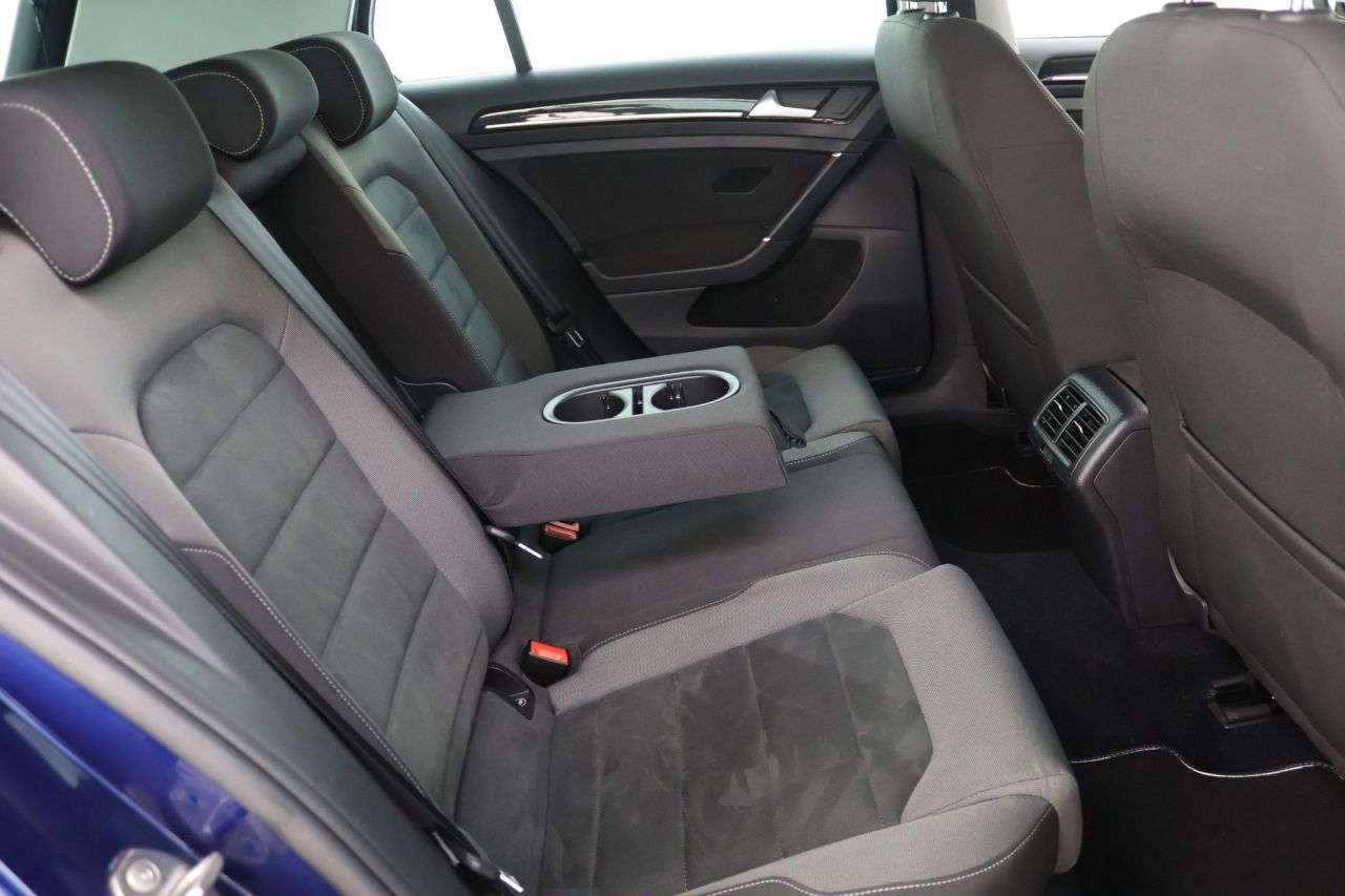 2017 VOLKSWAGEN GOLF 2017 VOLKSWAGEN GOLF