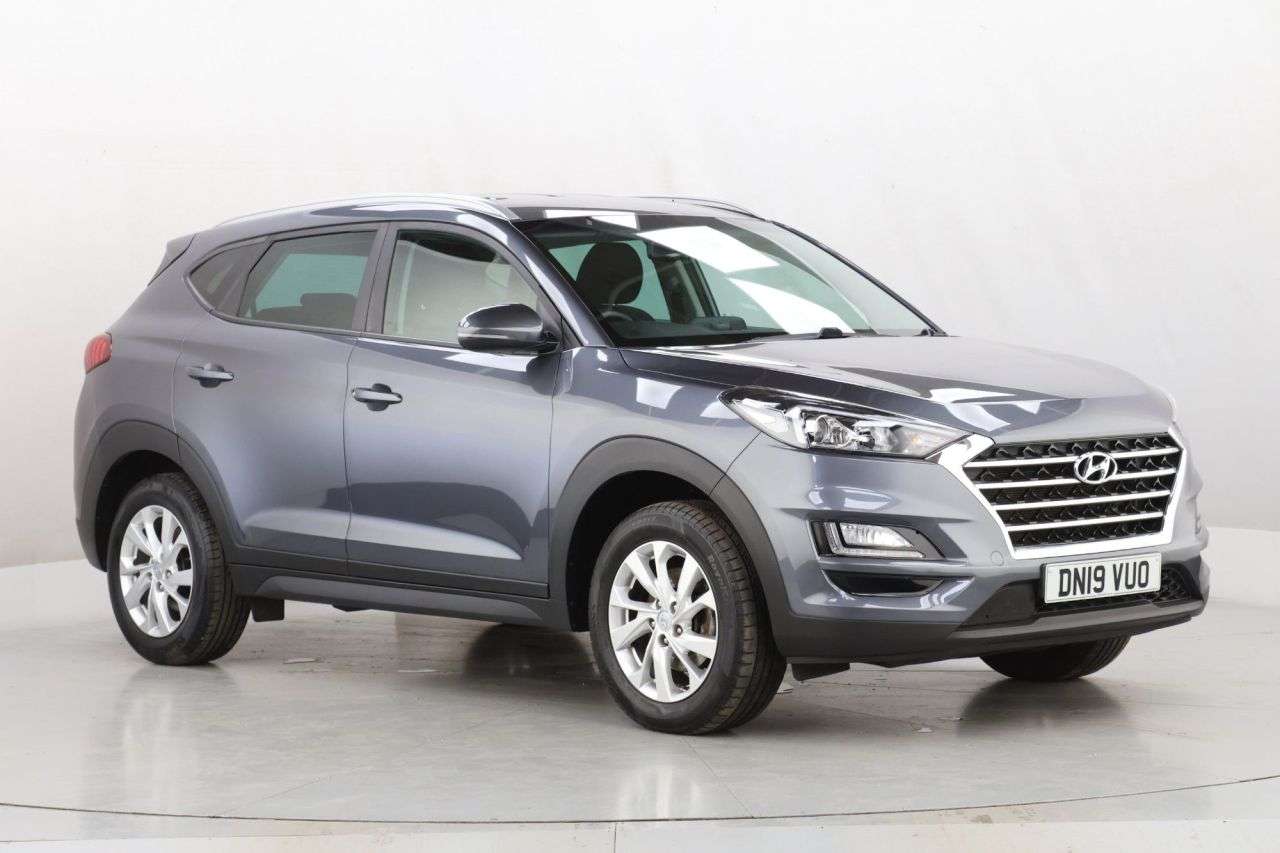 A 2019 HYUNDAI TUCSON 1.6 GDi SE Nav SUV 5dr Petrol Manual Euro 6 (s/s) (132 ps) A 2019 HYUNDAI TUCSON 1.6 GDi SE Nav SUV 5dr Petrol Manual Euro 6 (s/s) (132 ps)