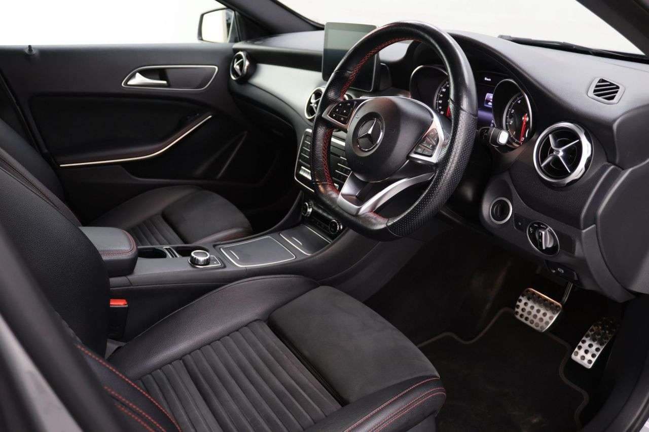 2019 MERCEDES-BENZ GLA CLASS 2019 MERCEDES-BENZ GLA CLASS