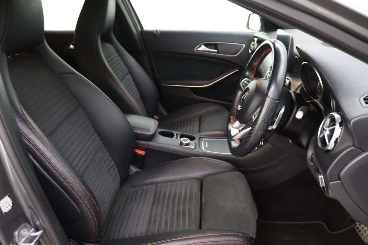 2019 MERCEDES-BENZ GLA CLASS 2019 MERCEDES-BENZ GLA CLASS