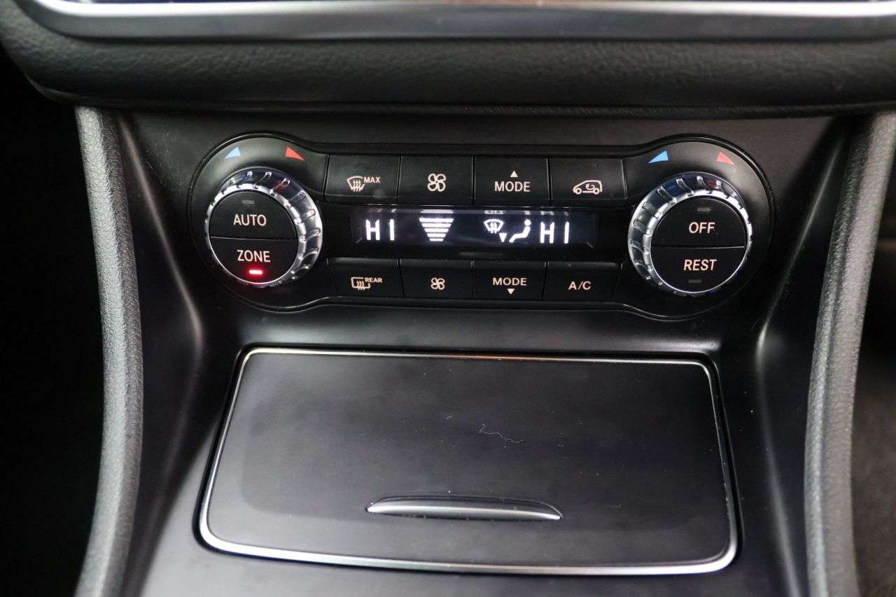 2019 MERCEDES-BENZ GLA CLASS 2019 MERCEDES-BENZ GLA CLASS