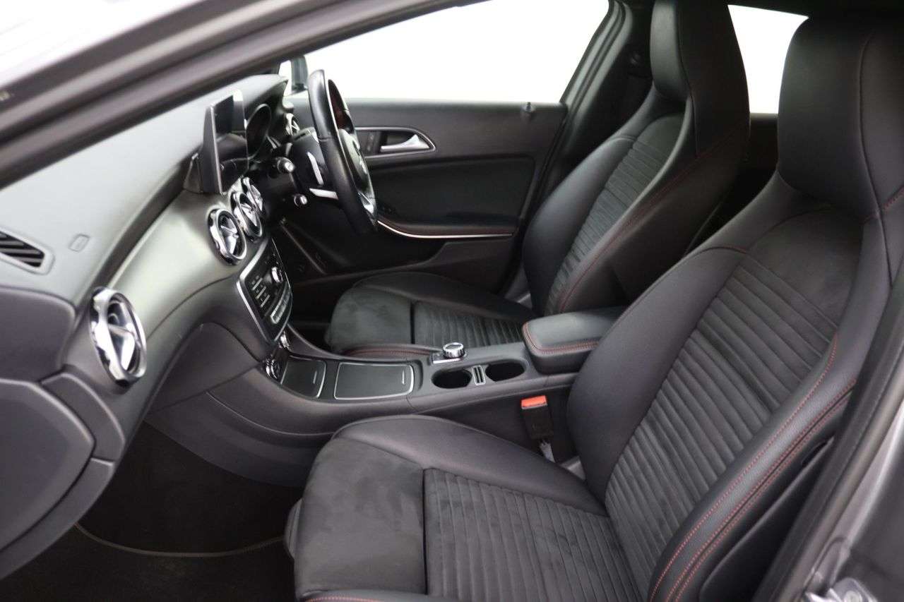 2019 MERCEDES-BENZ GLA CLASS 2019 MERCEDES-BENZ GLA CLASS