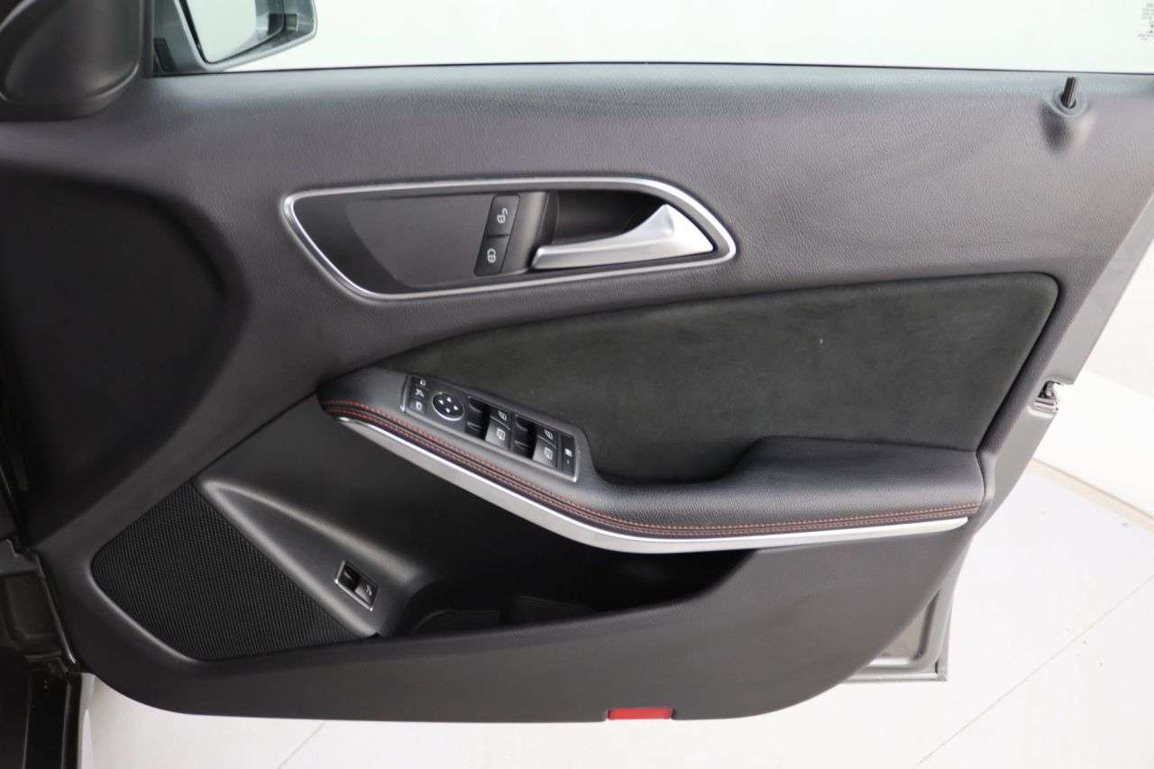 2019 MERCEDES-BENZ GLA CLASS 2019 MERCEDES-BENZ GLA CLASS