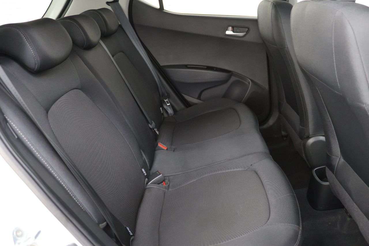 2018 HYUNDAI I10 2018 HYUNDAI I10