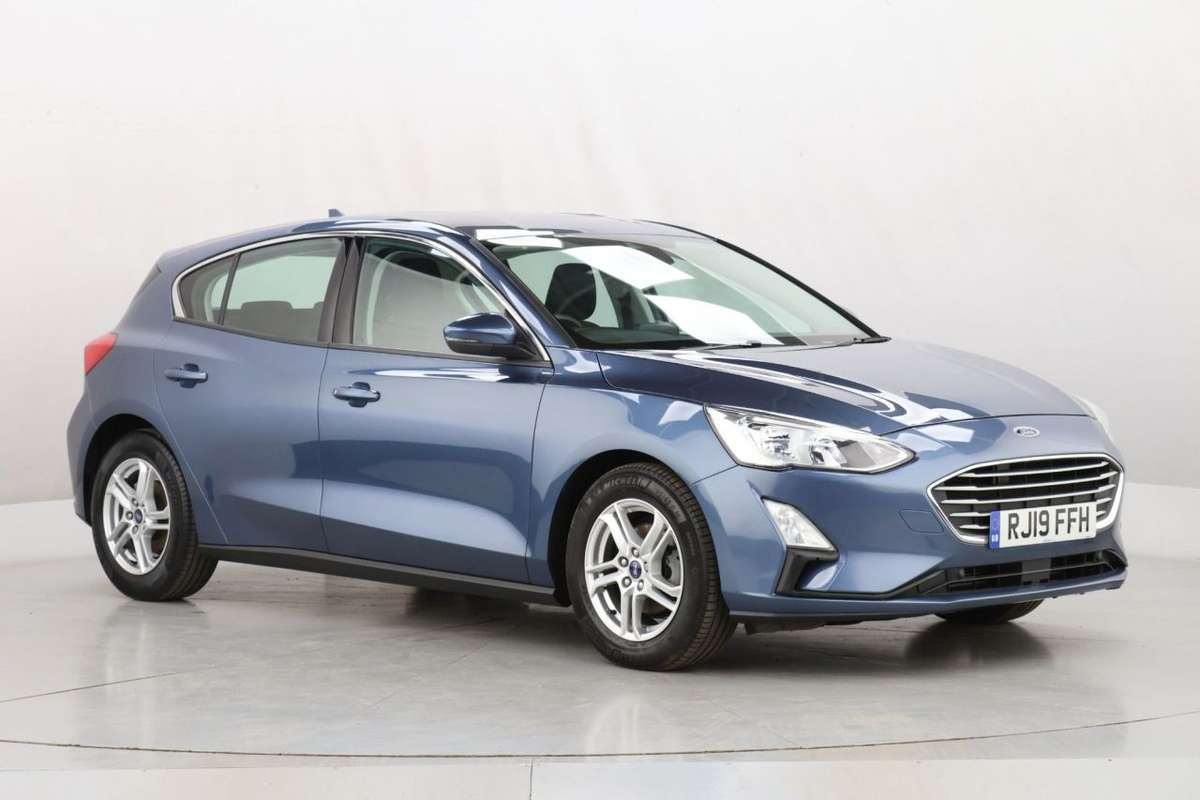 Check out this Ford Focus 2019 Petrol Manual