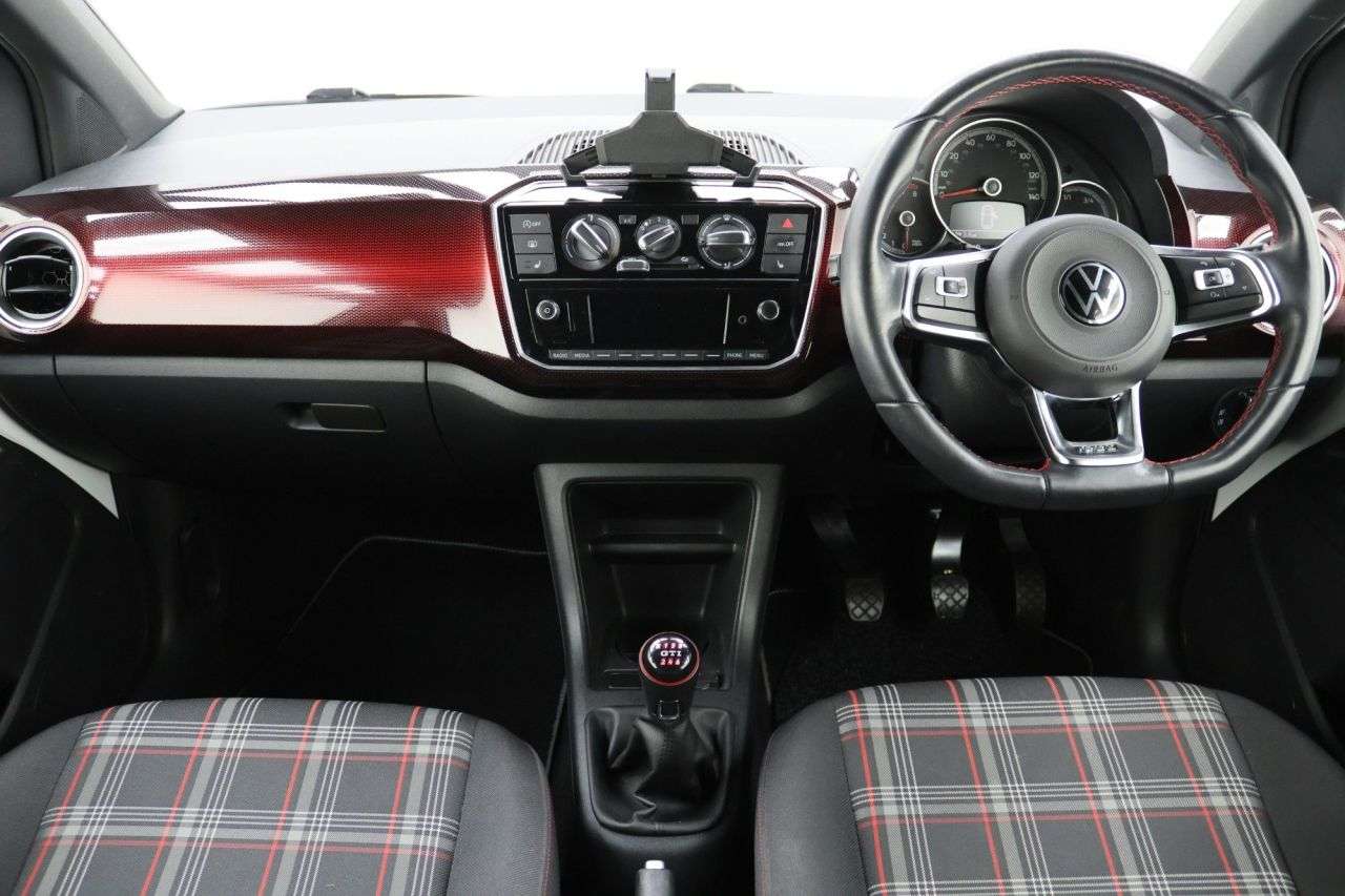 2021 VOLKSWAGEN UP! 2021 VOLKSWAGEN UP!