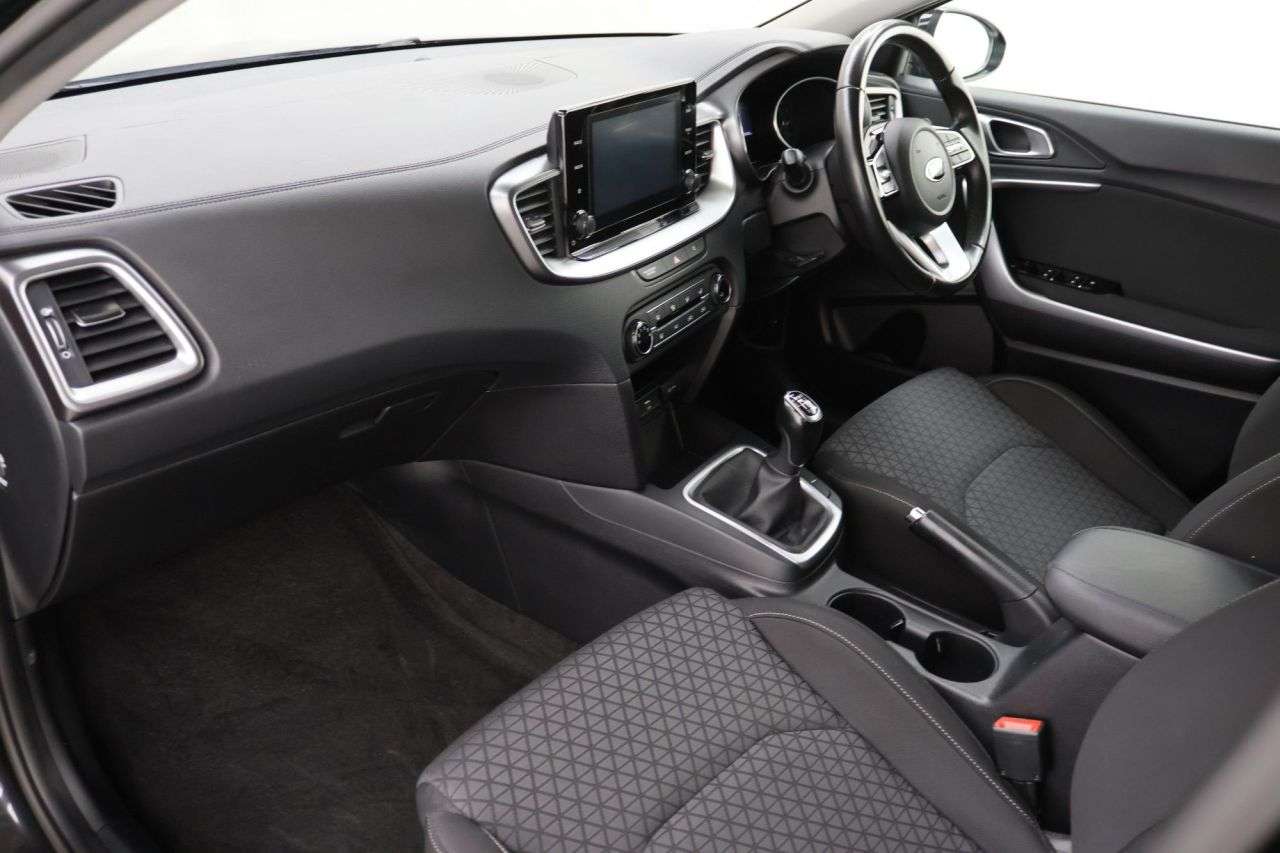 2020 KIA XCEED 2020 KIA XCEED