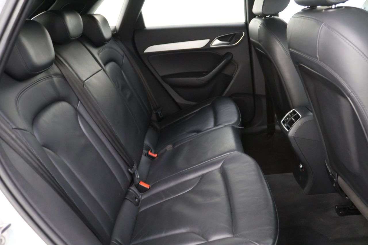 2015 AUDI Q3 2015 AUDI Q3