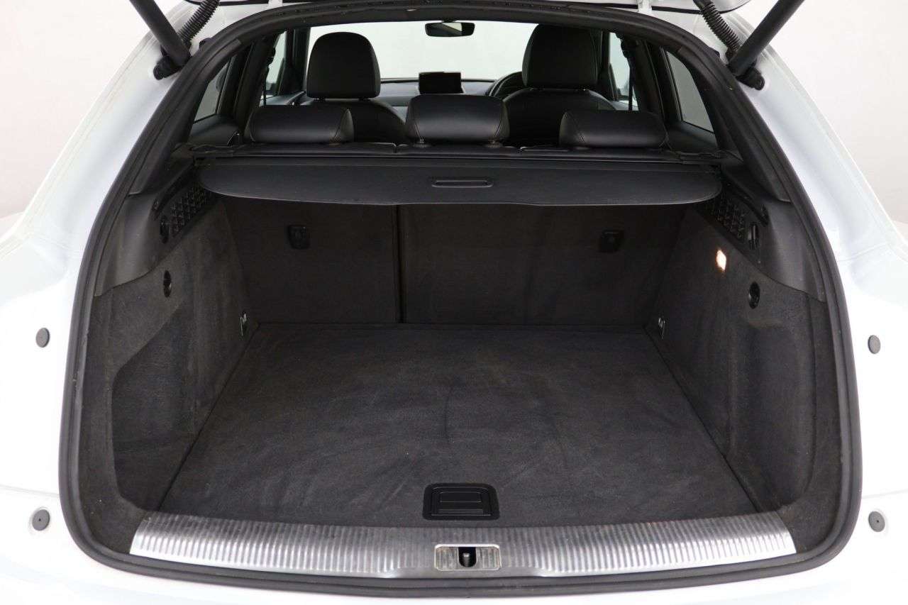 2015 AUDI Q3 2015 AUDI Q3