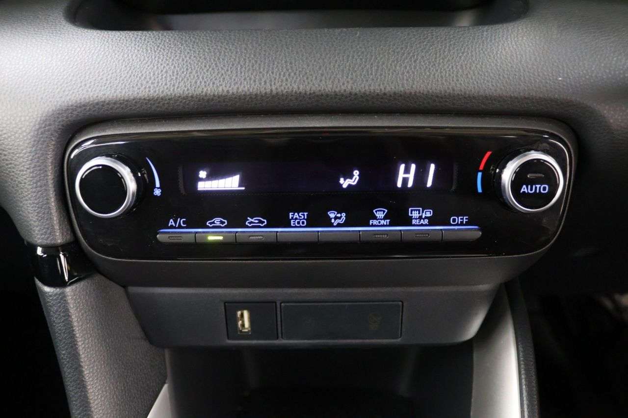 2022 TOYOTA YARIS 2022 TOYOTA YARIS