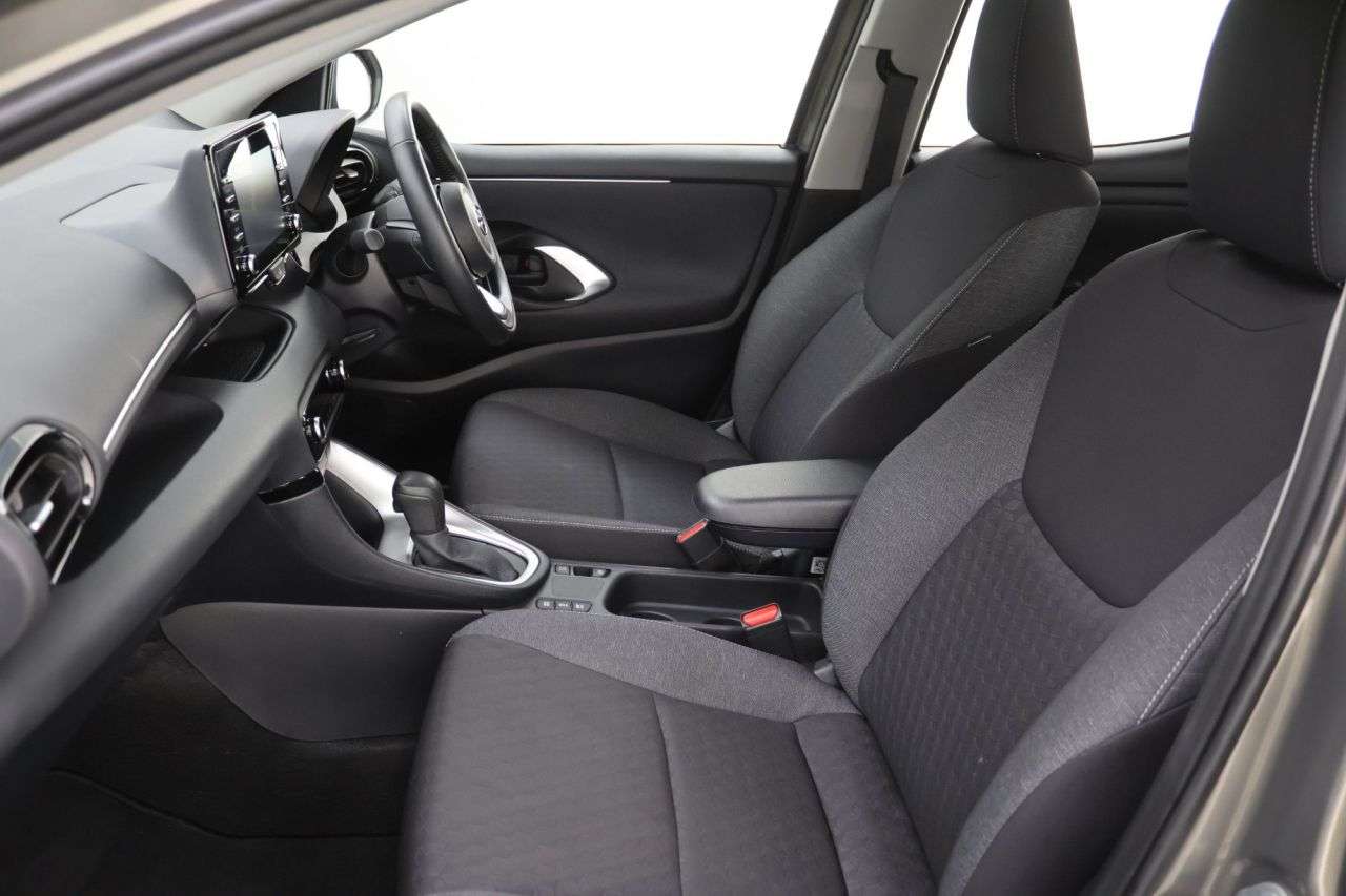 2022 TOYOTA YARIS 2022 TOYOTA YARIS