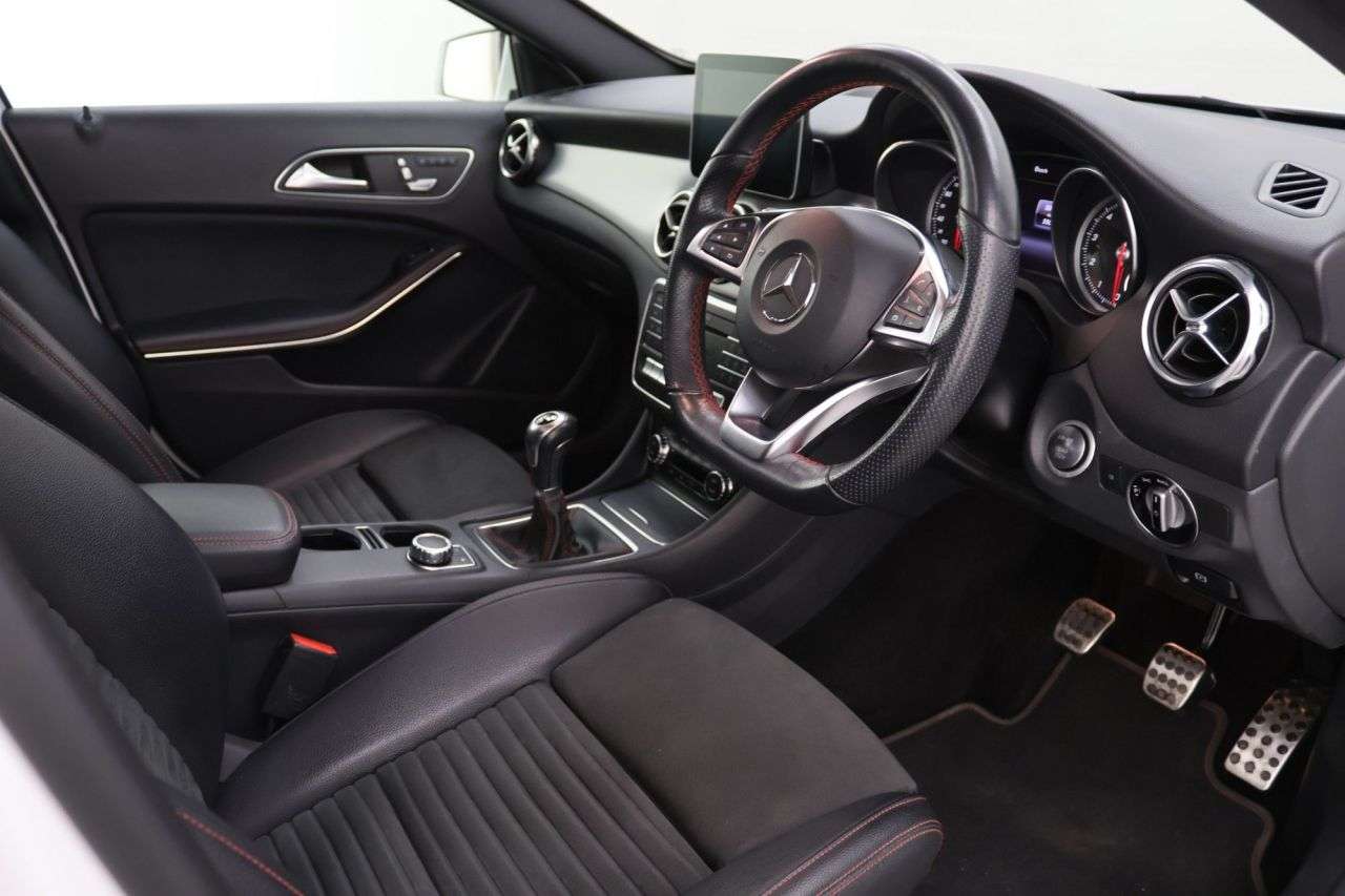 2019 MERCEDES-BENZ GLA CLASS 2019 MERCEDES-BENZ GLA CLASS