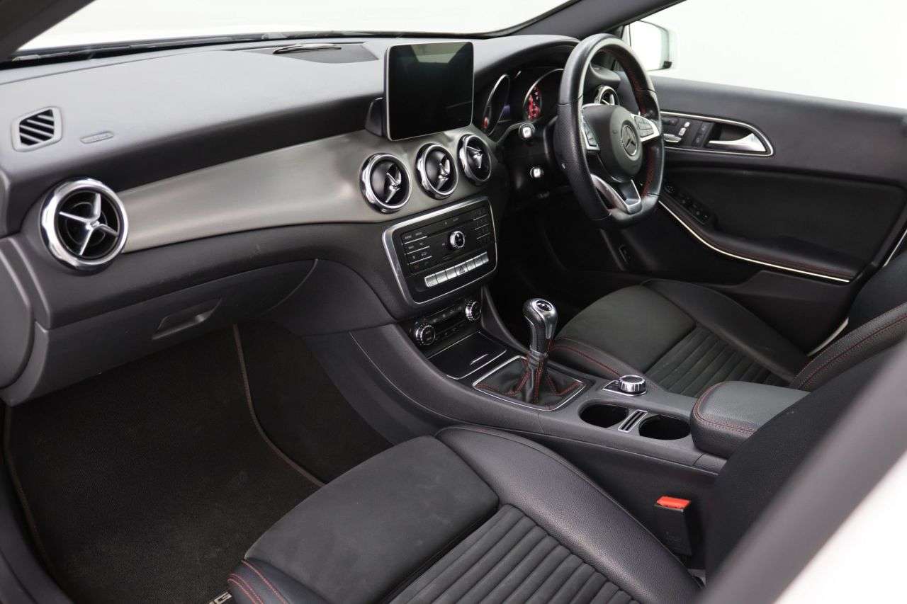 2019 MERCEDES-BENZ GLA CLASS 2019 MERCEDES-BENZ GLA CLASS