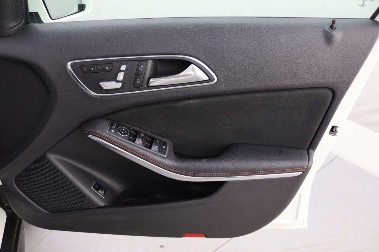 2019 MERCEDES-BENZ GLA CLASS 2019 MERCEDES-BENZ GLA CLASS