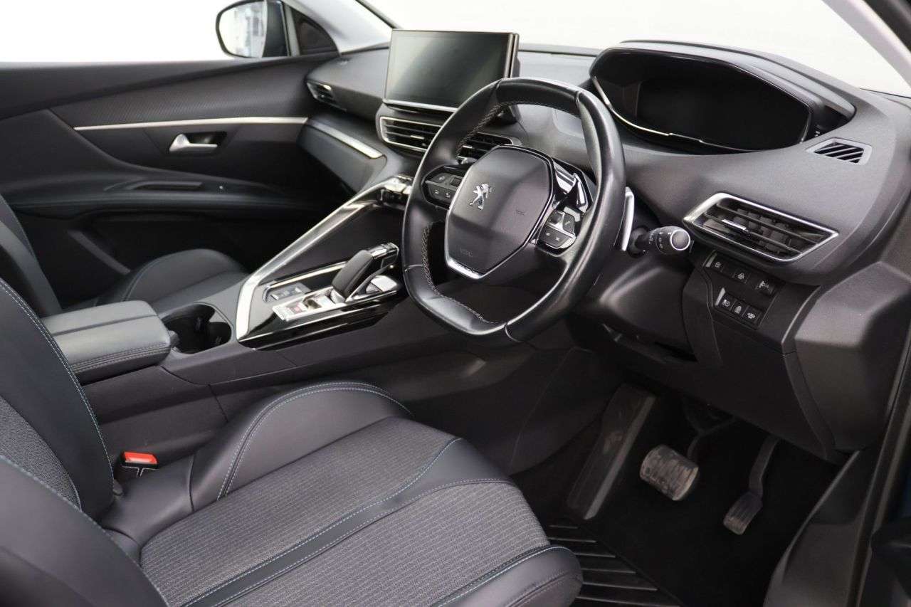 2021 PEUGEOT 3008 2021 PEUGEOT 3008