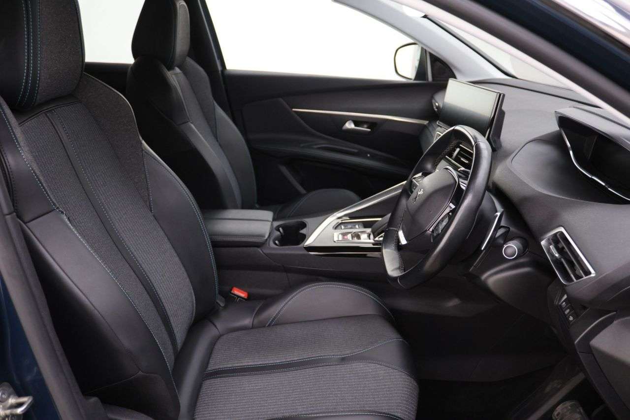 2021 PEUGEOT 3008 2021 PEUGEOT 3008