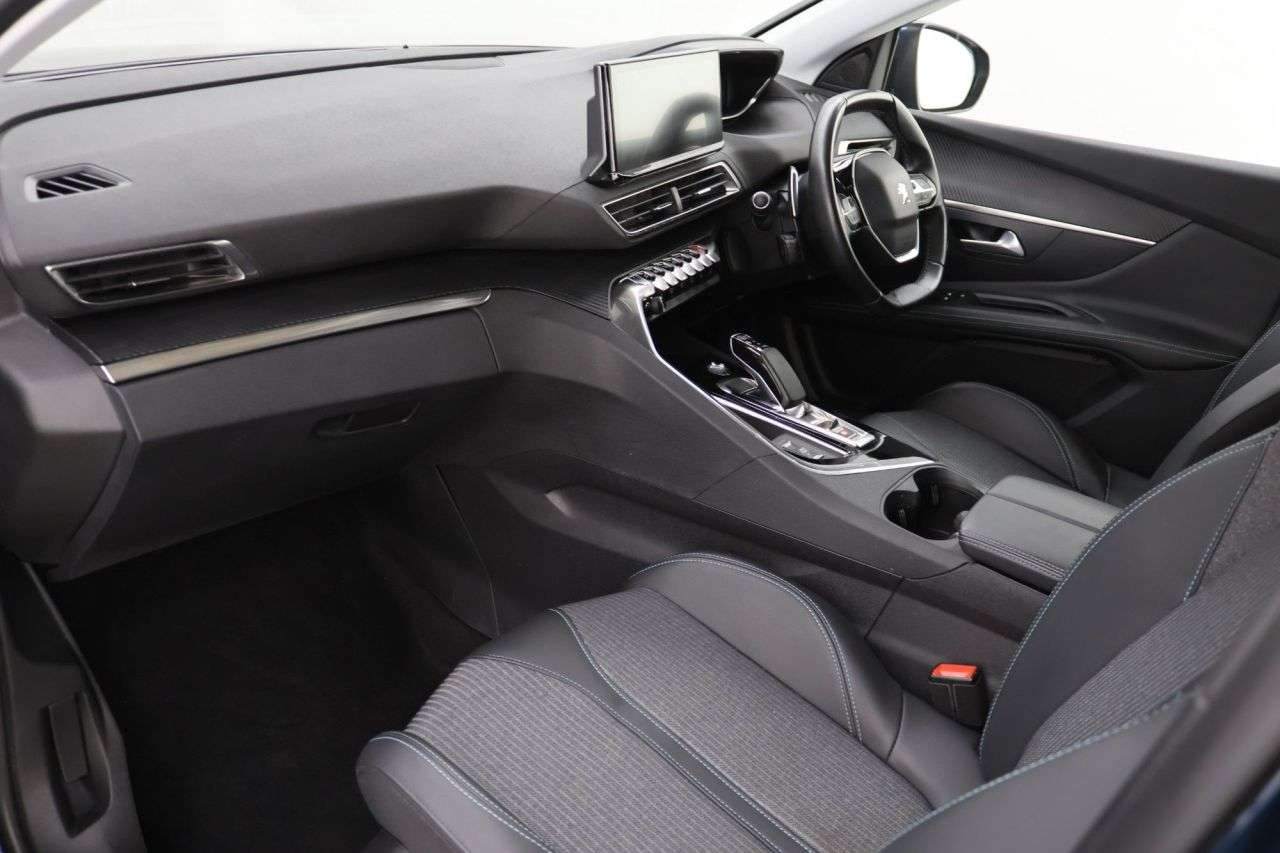 2021 PEUGEOT 3008 2021 PEUGEOT 3008