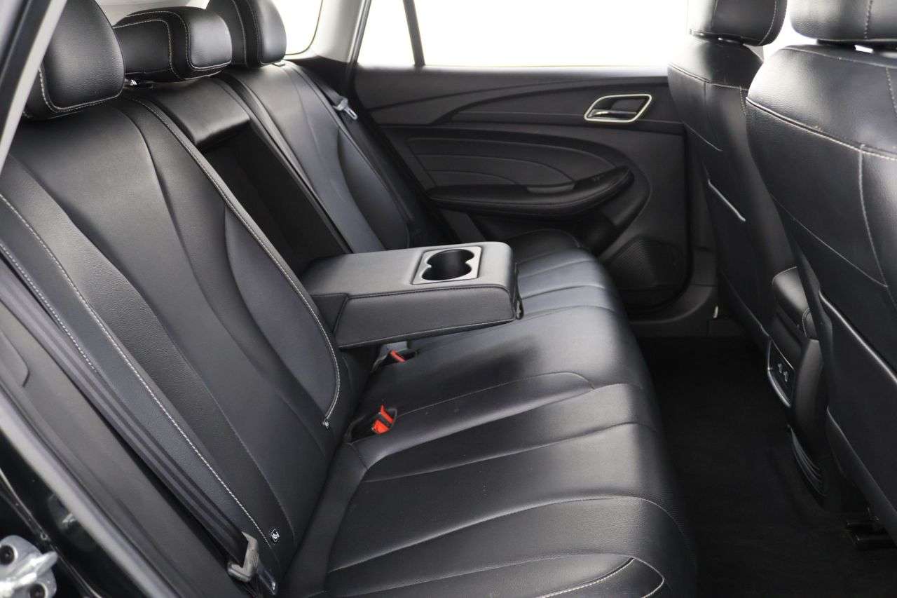 2022 MG MG 5 2022 MG MG 5