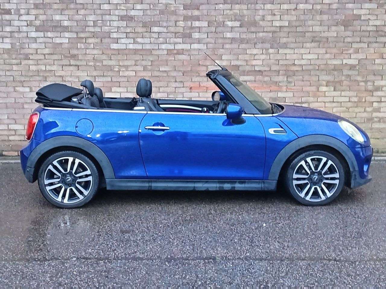 2020 MINI CONVERTIBLE 2020 MINI CONVERTIBLE