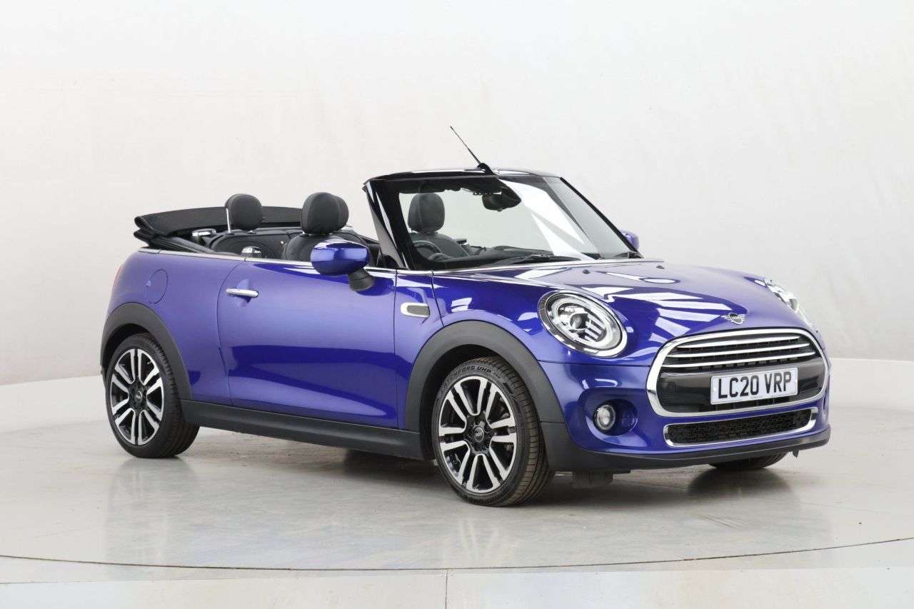 A 2020 MINI CONVERTIBLE 1.5 Cooper Exclusive Convertible 2dr Petrol Steptronic Euro 6 (s/s) (136 ps A 2020 MINI CONVERTIBLE 1.5 Cooper Exclusive Convertible 2dr Petrol Steptronic Euro 6 (s/s) (136 ps