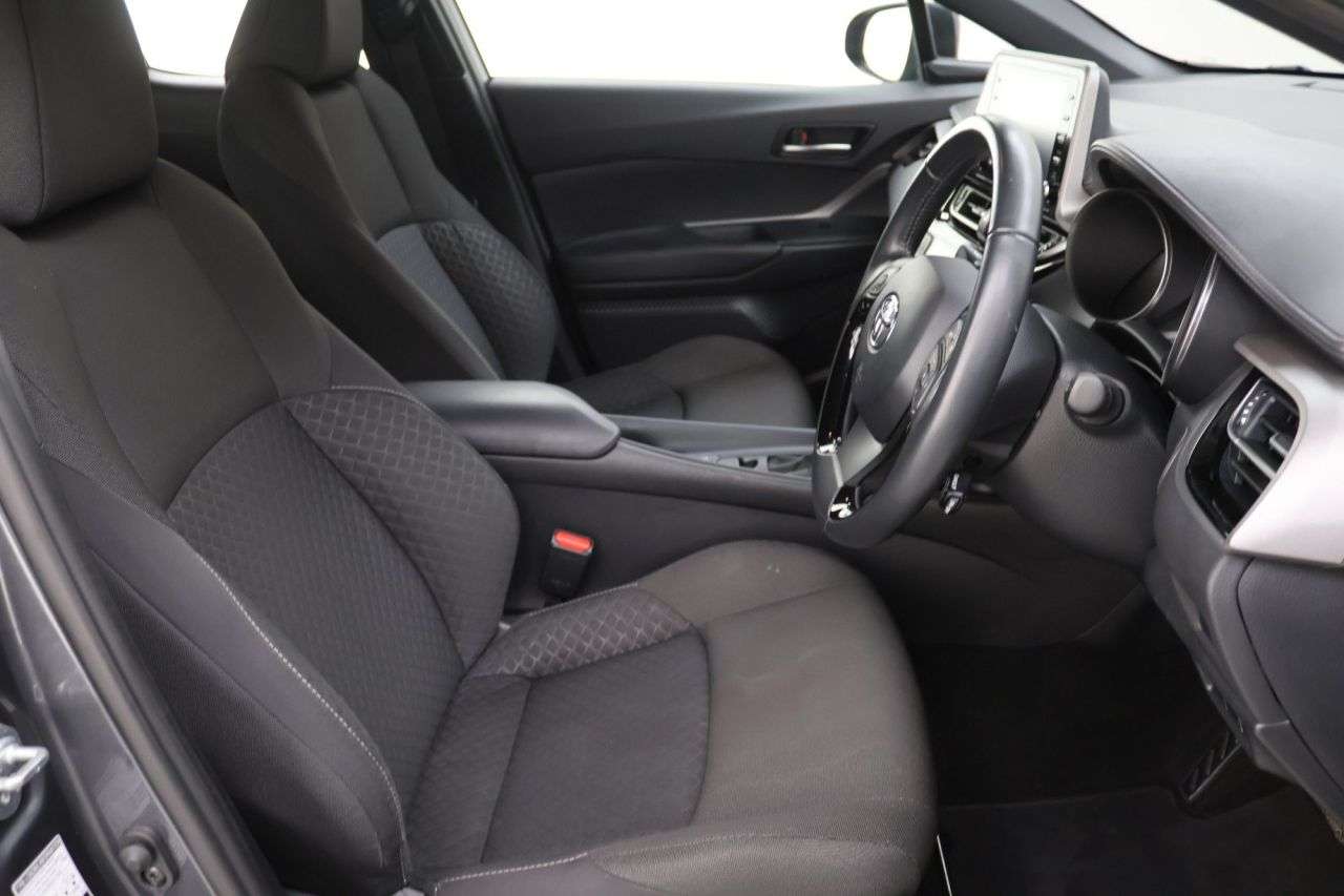 2022 TOYOTA C-HR 2022 TOYOTA C-HR