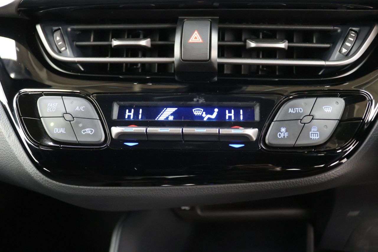 2022 TOYOTA C-HR 2022 TOYOTA C-HR