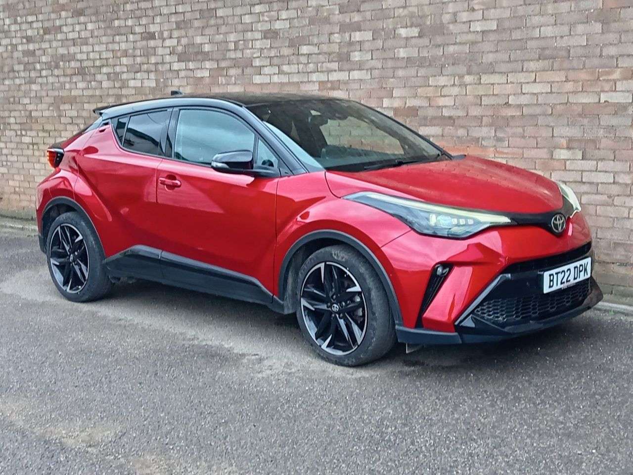2022 TOYOTA C-HR 2022 TOYOTA C-HR