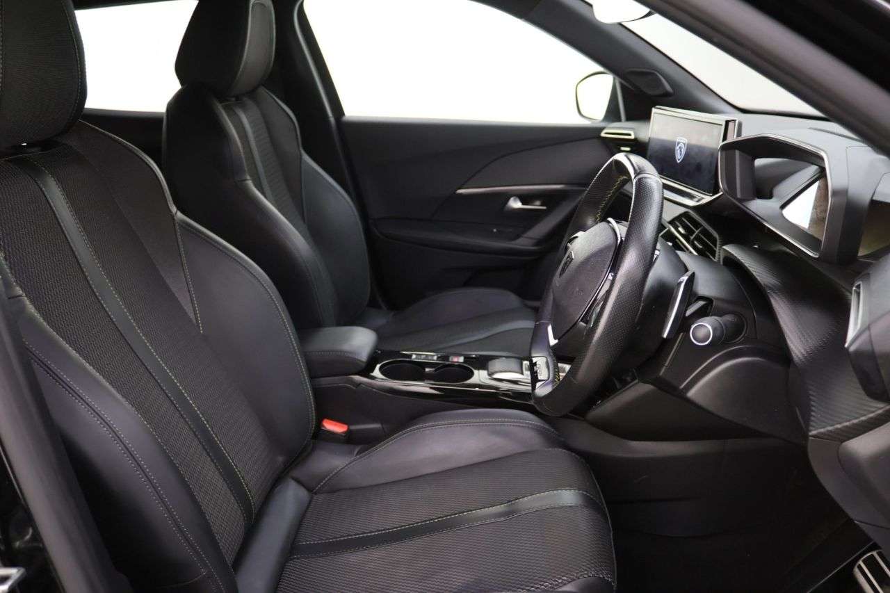 2024 PEUGEOT 2008 2024 PEUGEOT 2008