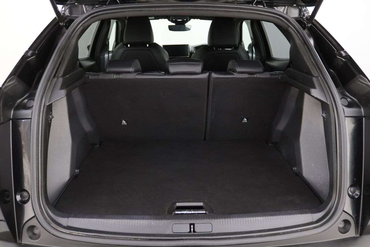 2024 PEUGEOT 2008 2024 PEUGEOT 2008