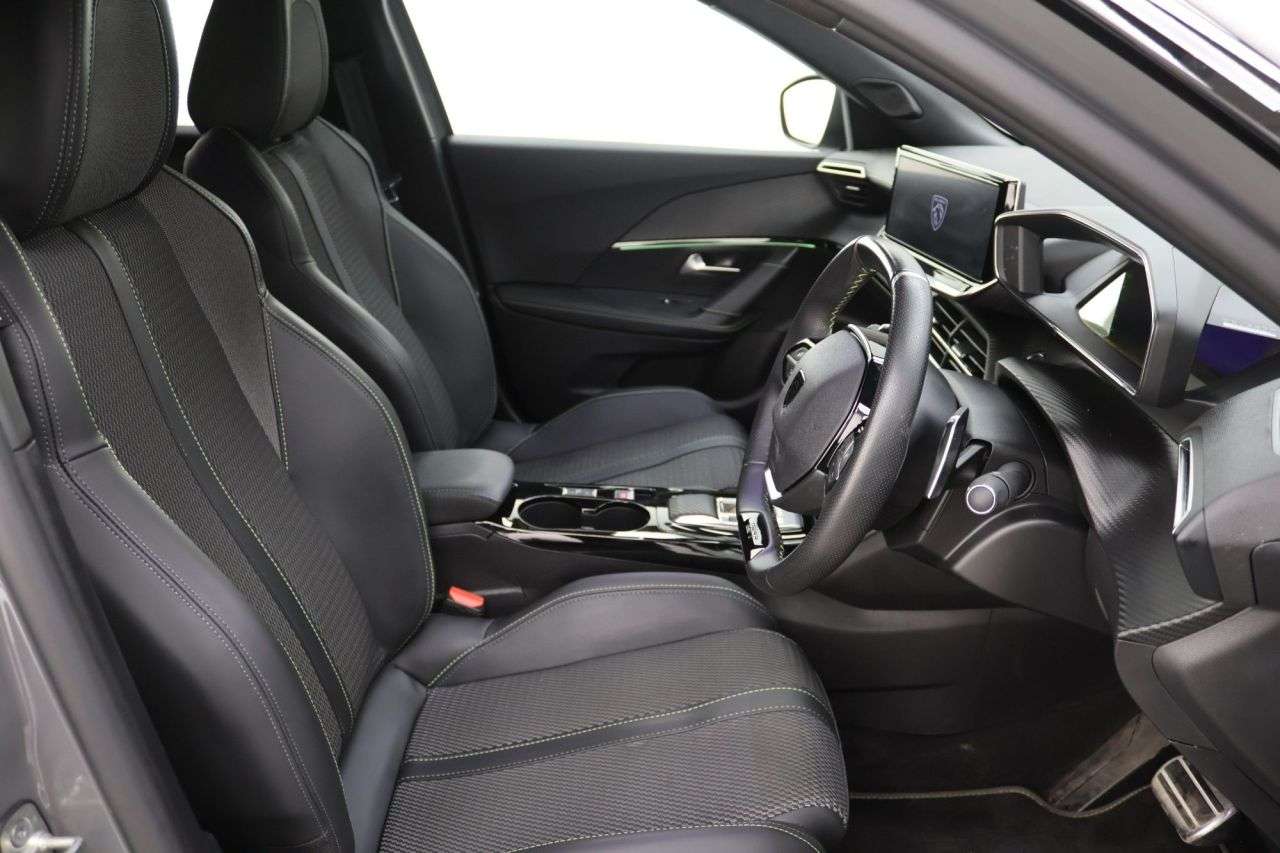 2024 PEUGEOT 2008 2024 PEUGEOT 2008