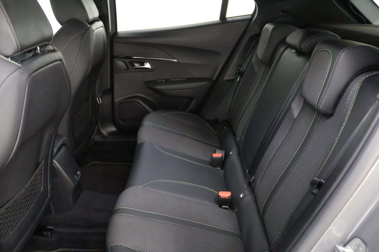 2024 PEUGEOT 2008 2024 PEUGEOT 2008