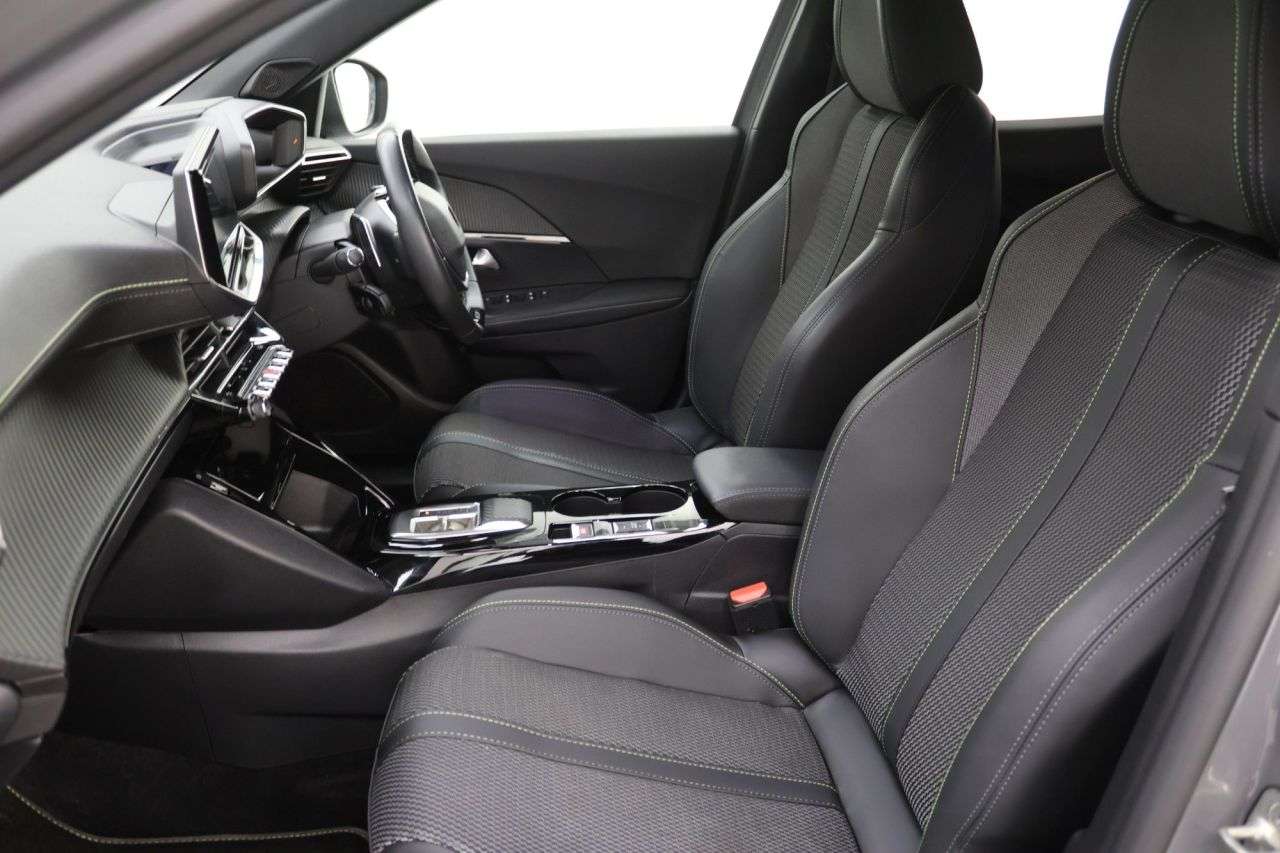 2024 PEUGEOT 2008 2024 PEUGEOT 2008