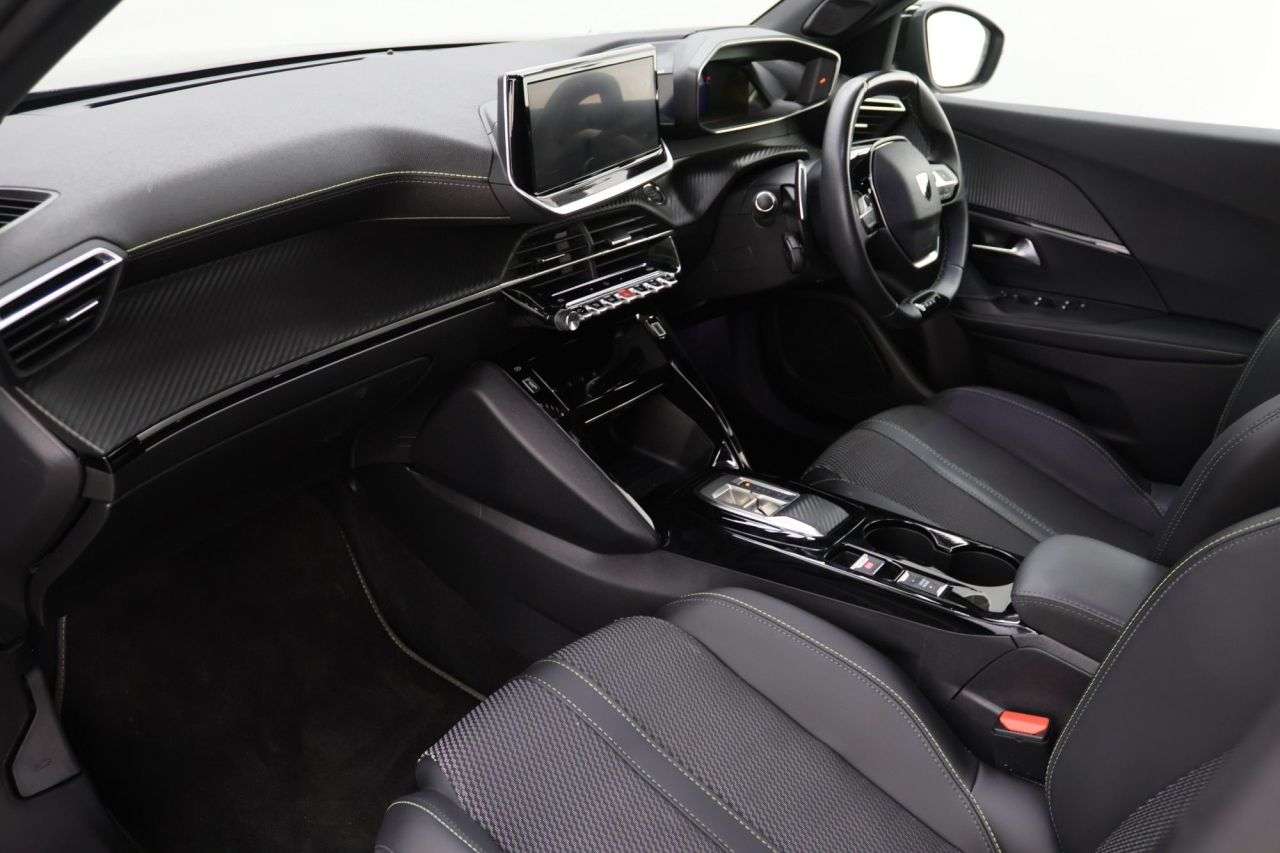 2024 PEUGEOT 2008 2024 PEUGEOT 2008