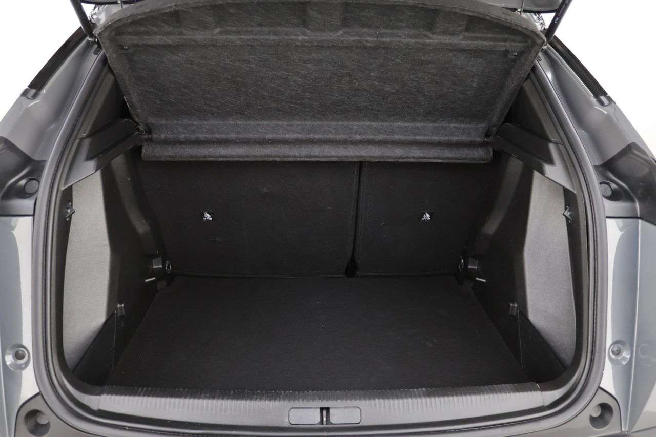 2024 PEUGEOT 2008 2024 PEUGEOT 2008