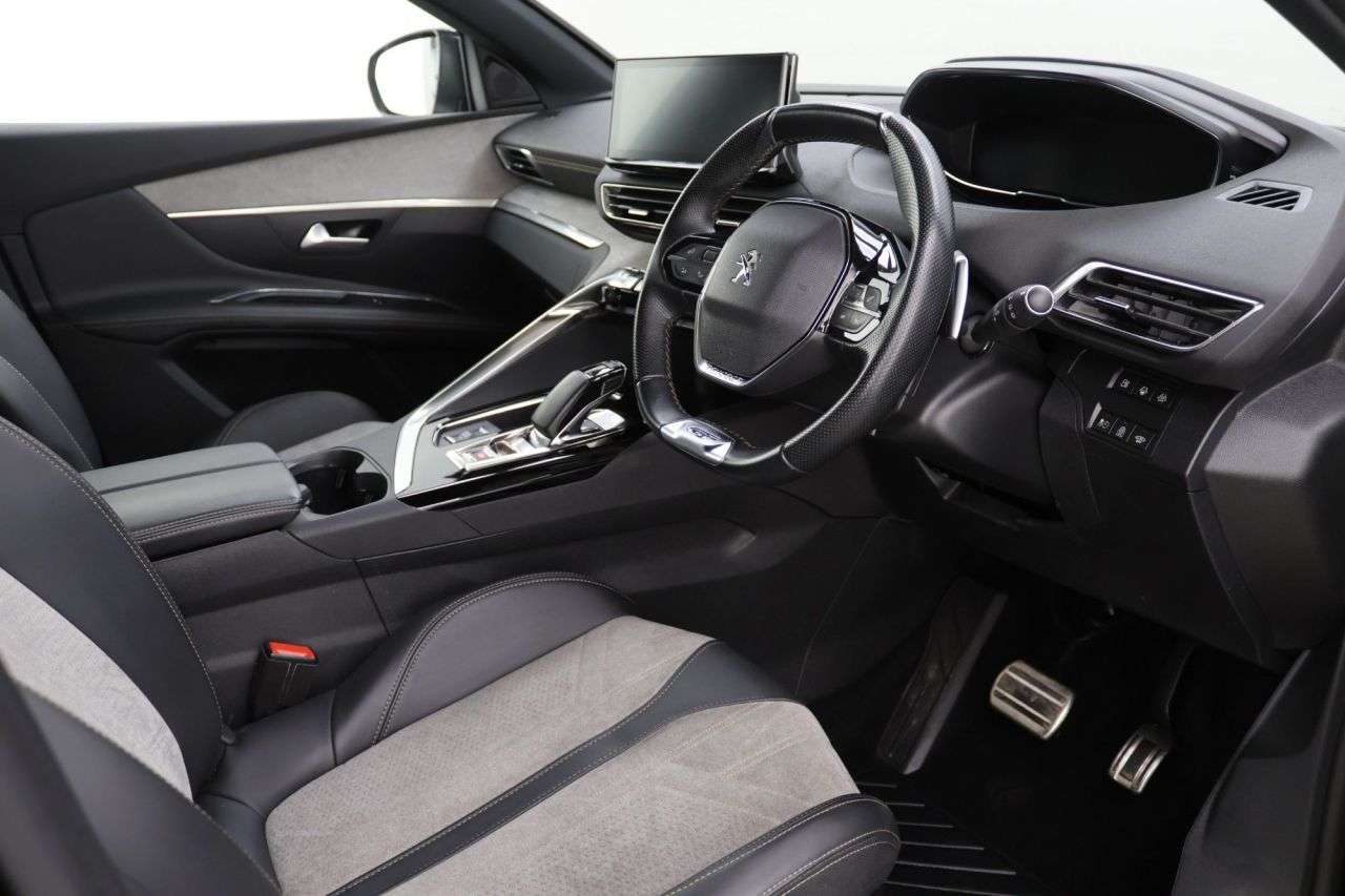 2021 PEUGEOT 3008 2021 PEUGEOT 3008