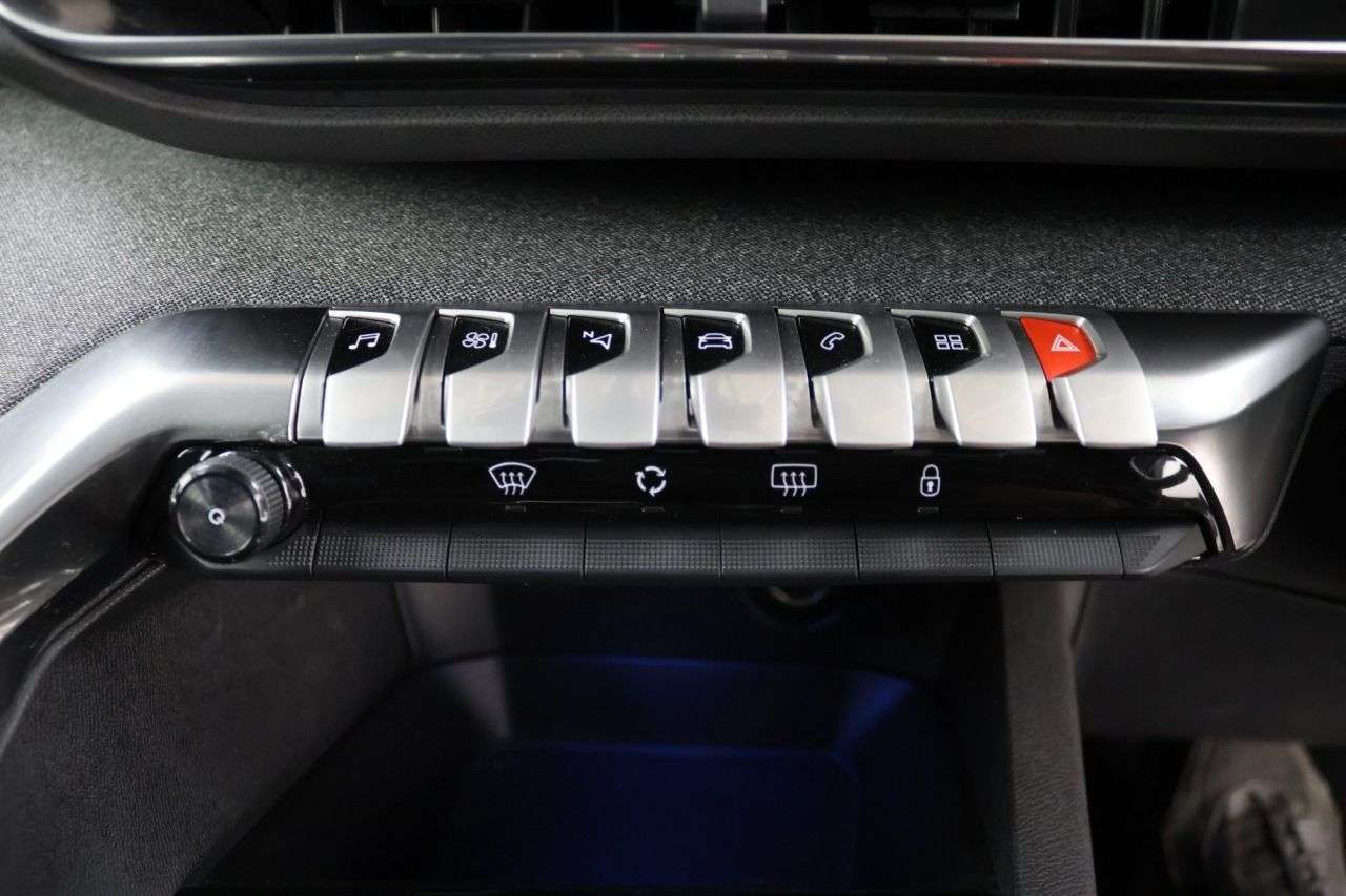 2022 PEUGEOT 3008 2022 PEUGEOT 3008