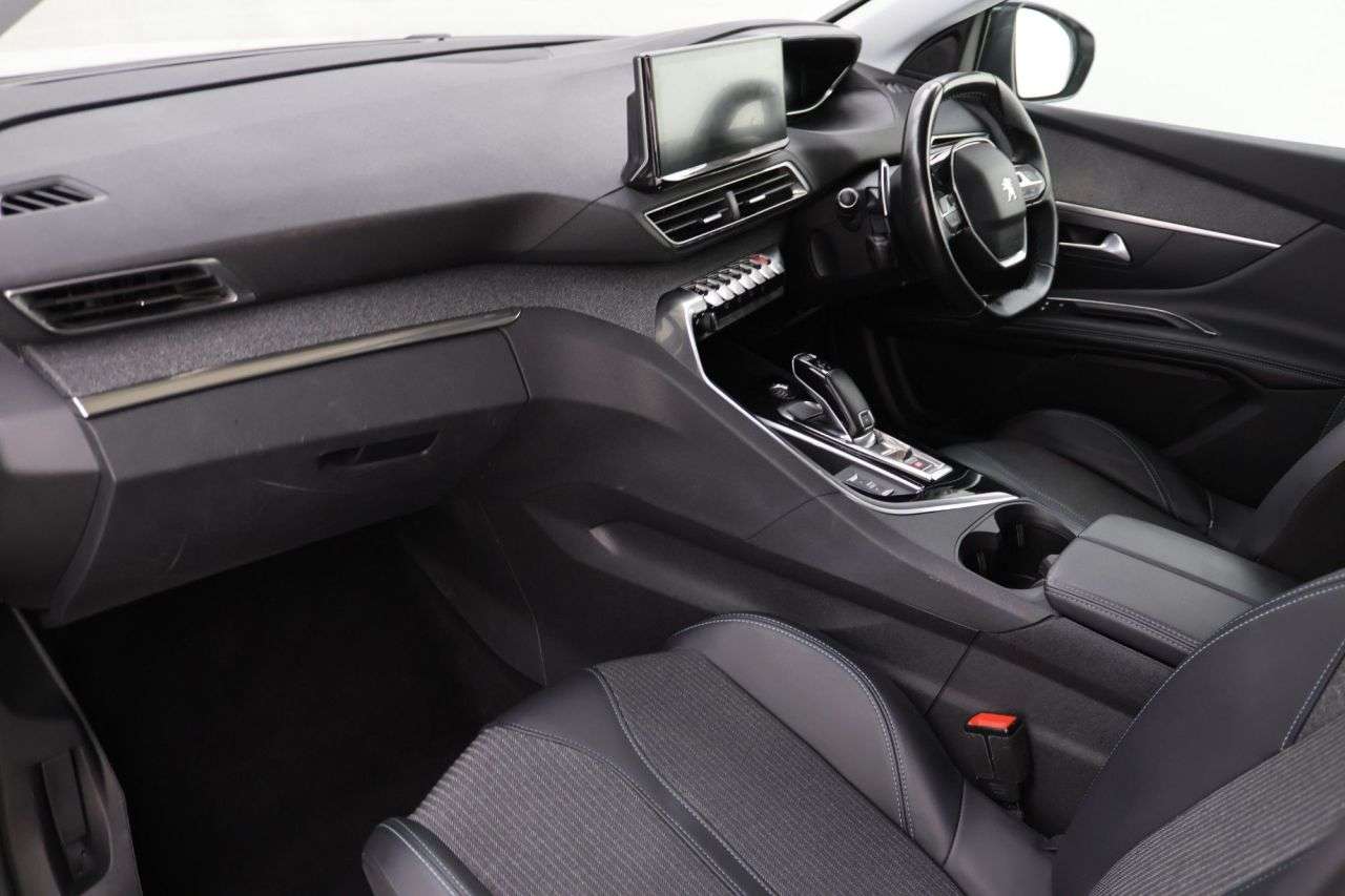 2022 PEUGEOT 3008 2022 PEUGEOT 3008