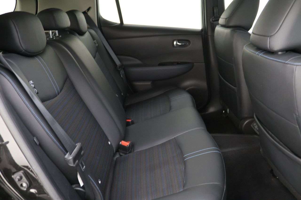 2021 NISSAN LEAF 2021 NISSAN LEAF