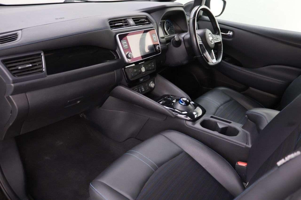 2021 NISSAN LEAF 2021 NISSAN LEAF