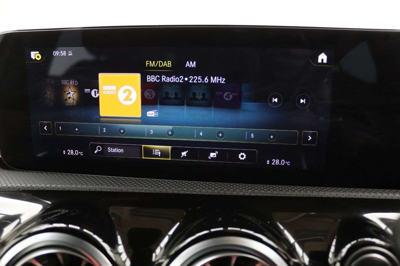 2021 MERCEDES-BENZ A CLASS 2021 MERCEDES-BENZ A CLASS