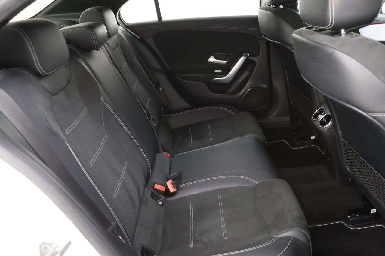 2021 MERCEDES-BENZ A CLASS 2021 MERCEDES-BENZ A CLASS