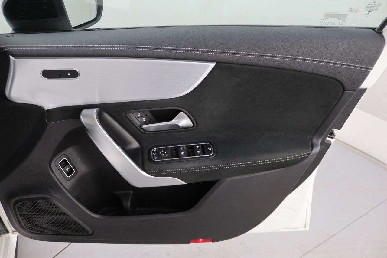 2021 MERCEDES-BENZ A CLASS 2021 MERCEDES-BENZ A CLASS