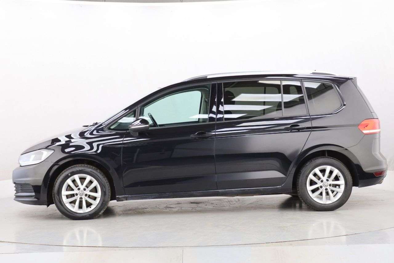 2017 VOLKSWAGEN TOURAN 2017 VOLKSWAGEN TOURAN