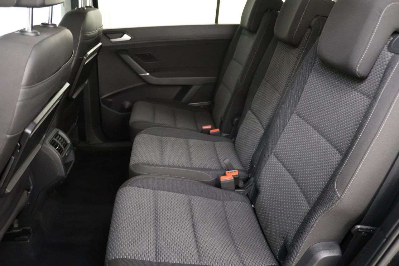 2017 VOLKSWAGEN TOURAN 2017 VOLKSWAGEN TOURAN