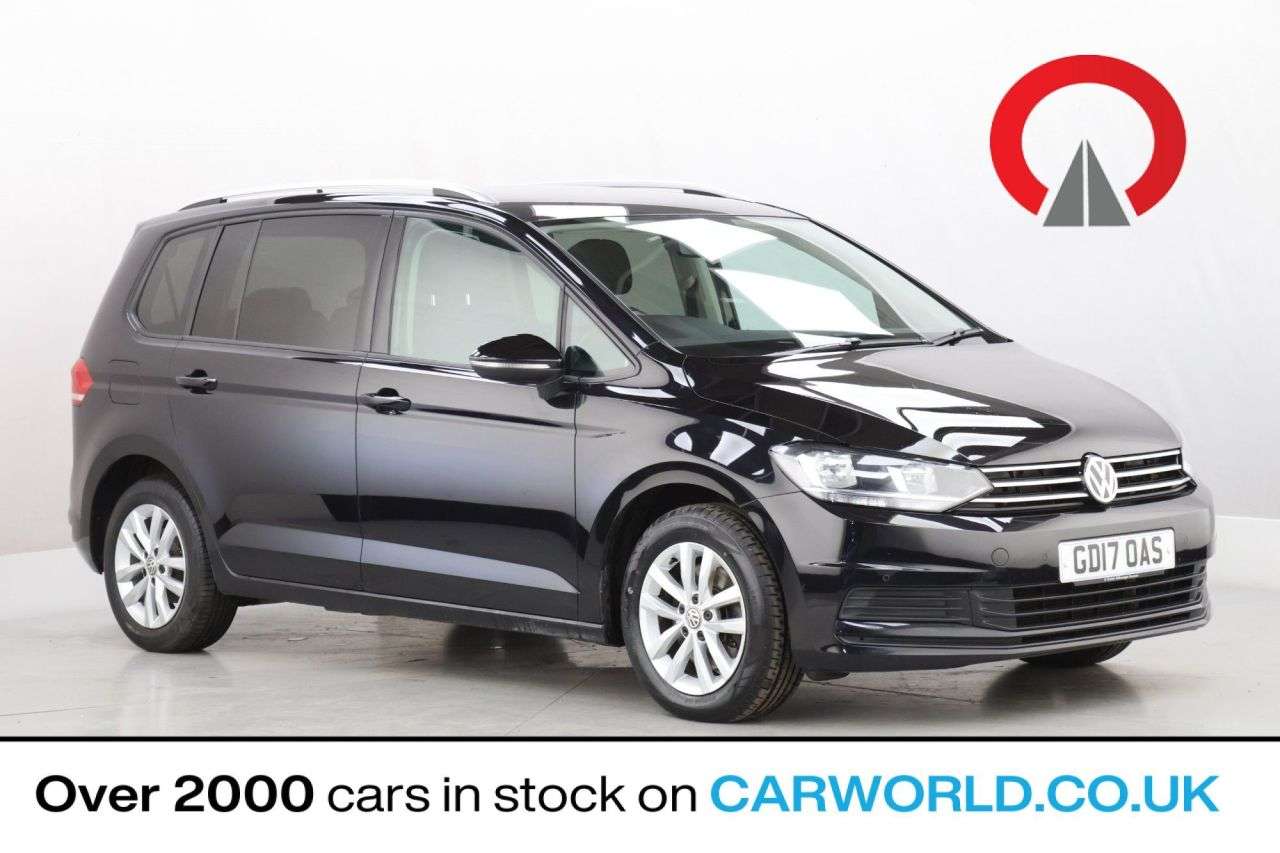 A 2017 VOLKSWAGEN TOURAN 2.0 TDI SE MPV 5dr Diesel DSG Euro 6 (s/s) (150 ps) A 2017 VOLKSWAGEN TOURAN 2.0 TDI SE MPV 5dr Diesel DSG Euro 6 (s/s) (150 ps)