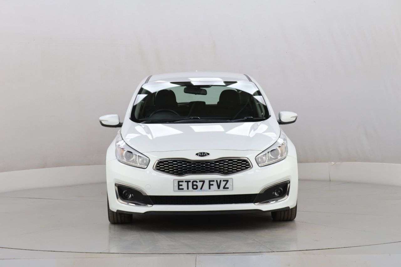 A 2018 KIA CEED 1.6 CRDi 2 Hatchback 5dr Diesel Manual Euro 6 (s/s) (134 bhp) A 2018 KIA CEED 1.6 CRDi 2 Hatchback 5dr Diesel Manual Euro 6 (s/s) (134 bhp)